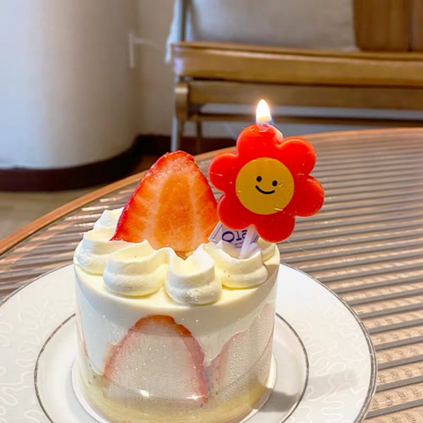 Smiley Flower Candles - White & Red